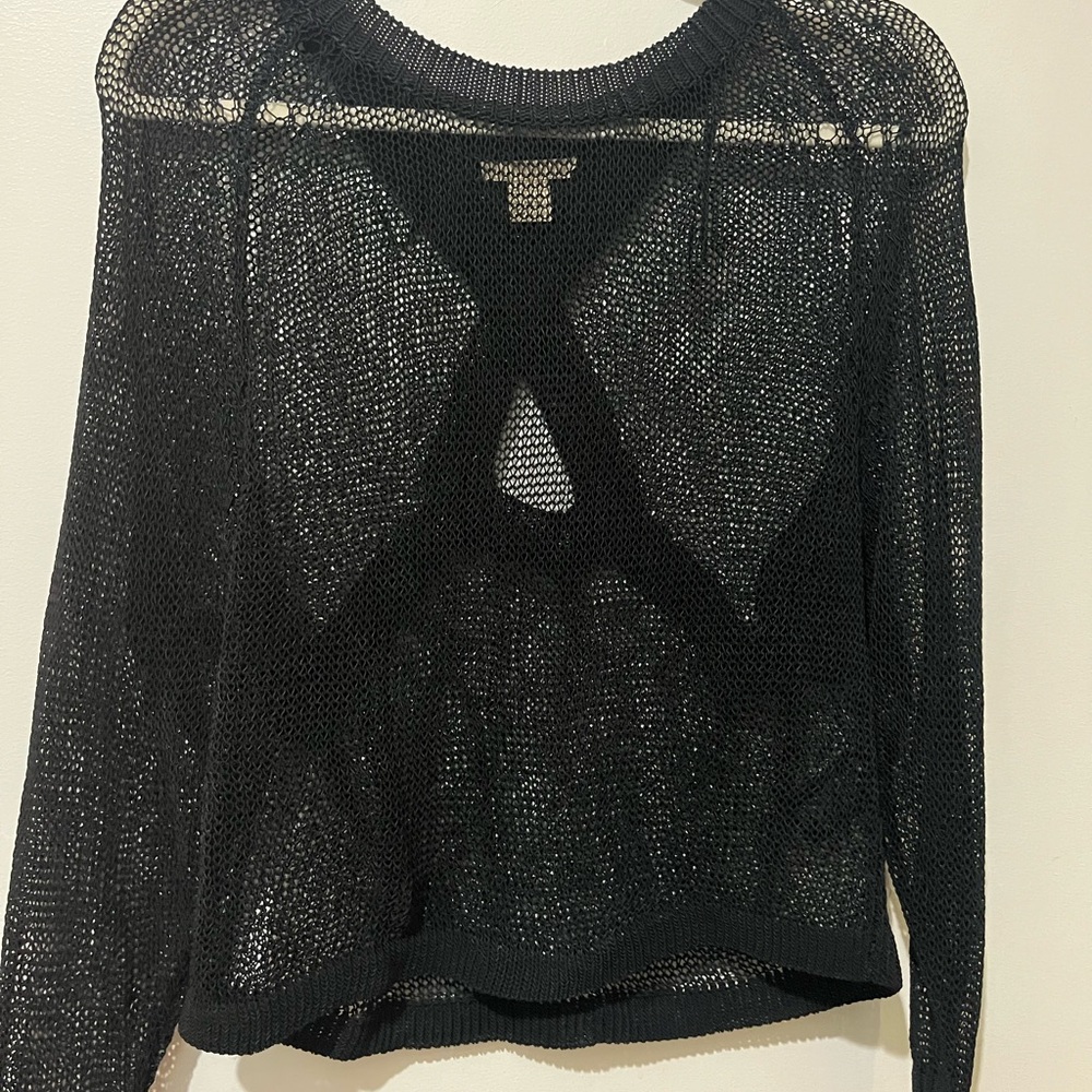 H&M Black Crew Neck Sweater with Keyhole Detail